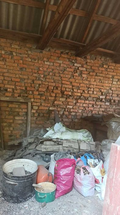 Будинок в аварiйному станii