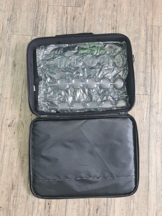 Laptop AcerAspire 3+ torbana laptopa(bez paska)