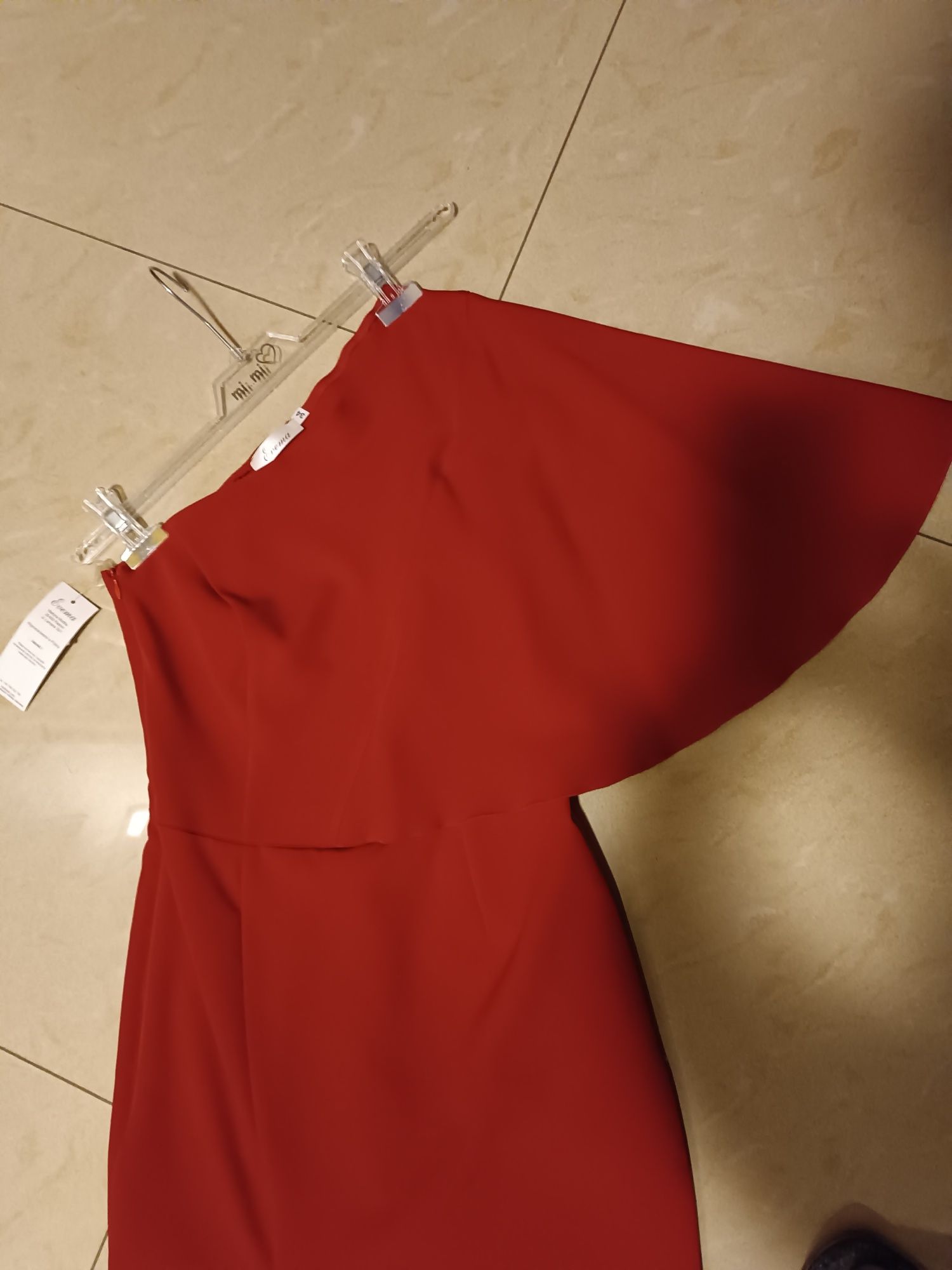 Sukienka czerwona Ewema nowa