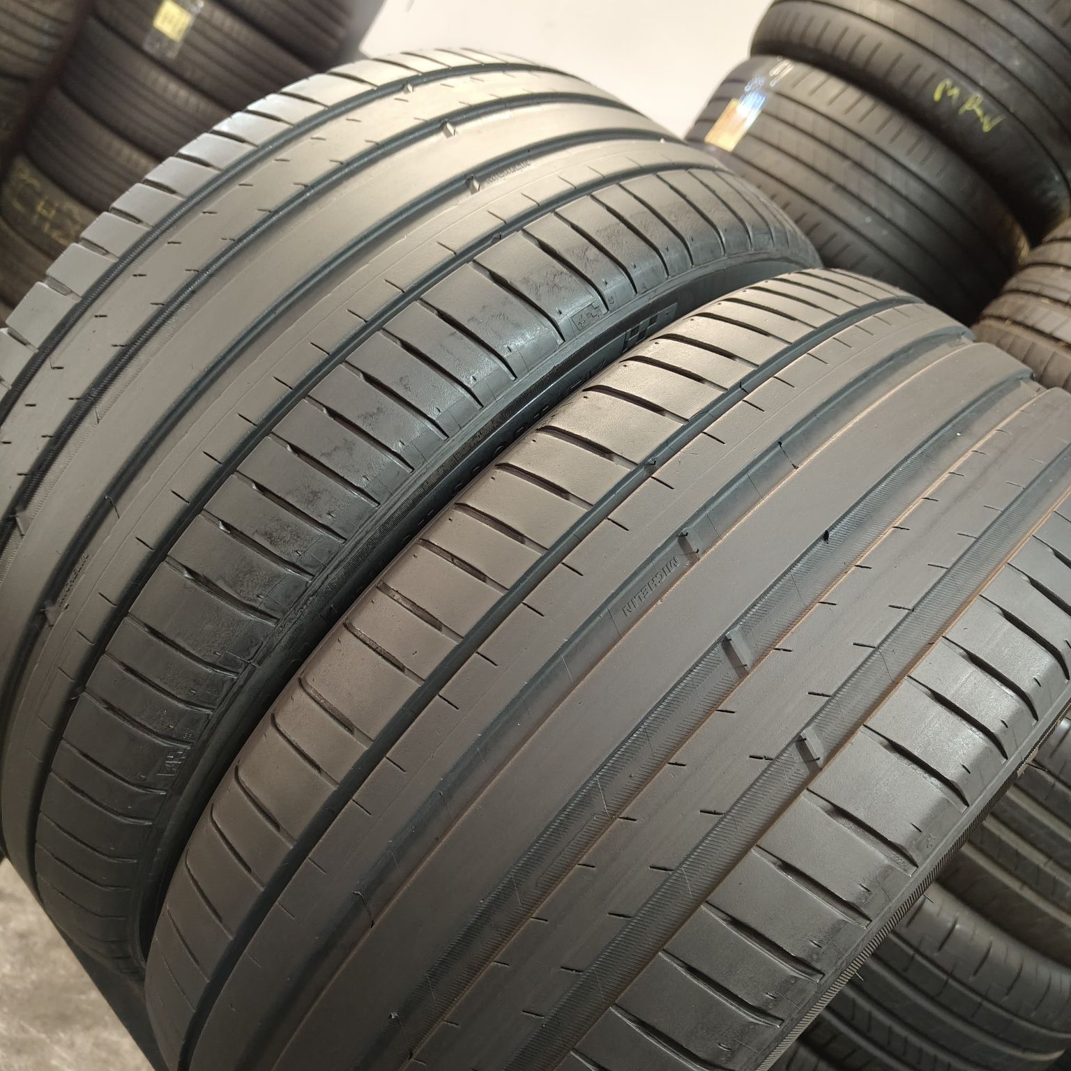 255/45/20 XL Sprzedam parę opon letnich Michelin