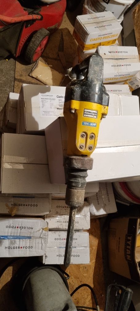 Młot wyburzeniowy pneumatyczny atlas copco TEX05 PE