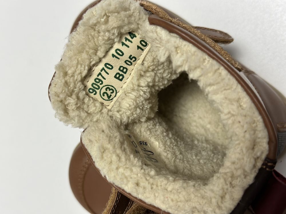 Нове Взуття/чоботи дитячі зимові розмір 23