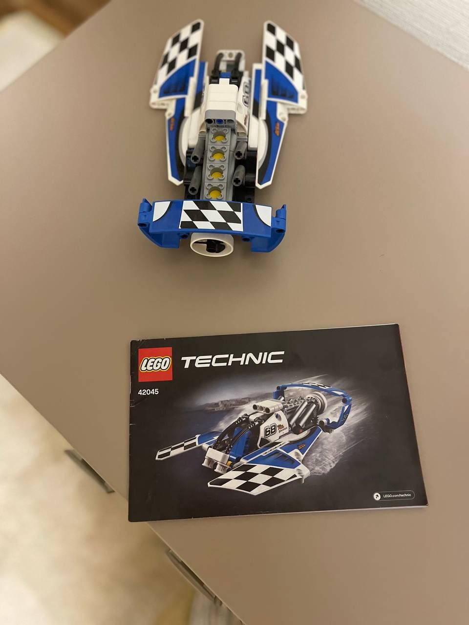 Lego Technic 
 42045