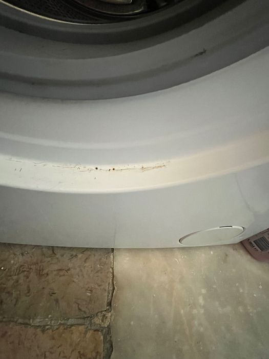 Máquina de lavar roupa em ótimo estado