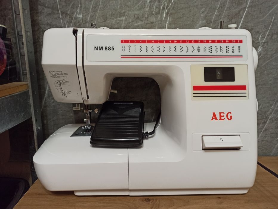 Швейна машинка AEG NM 885