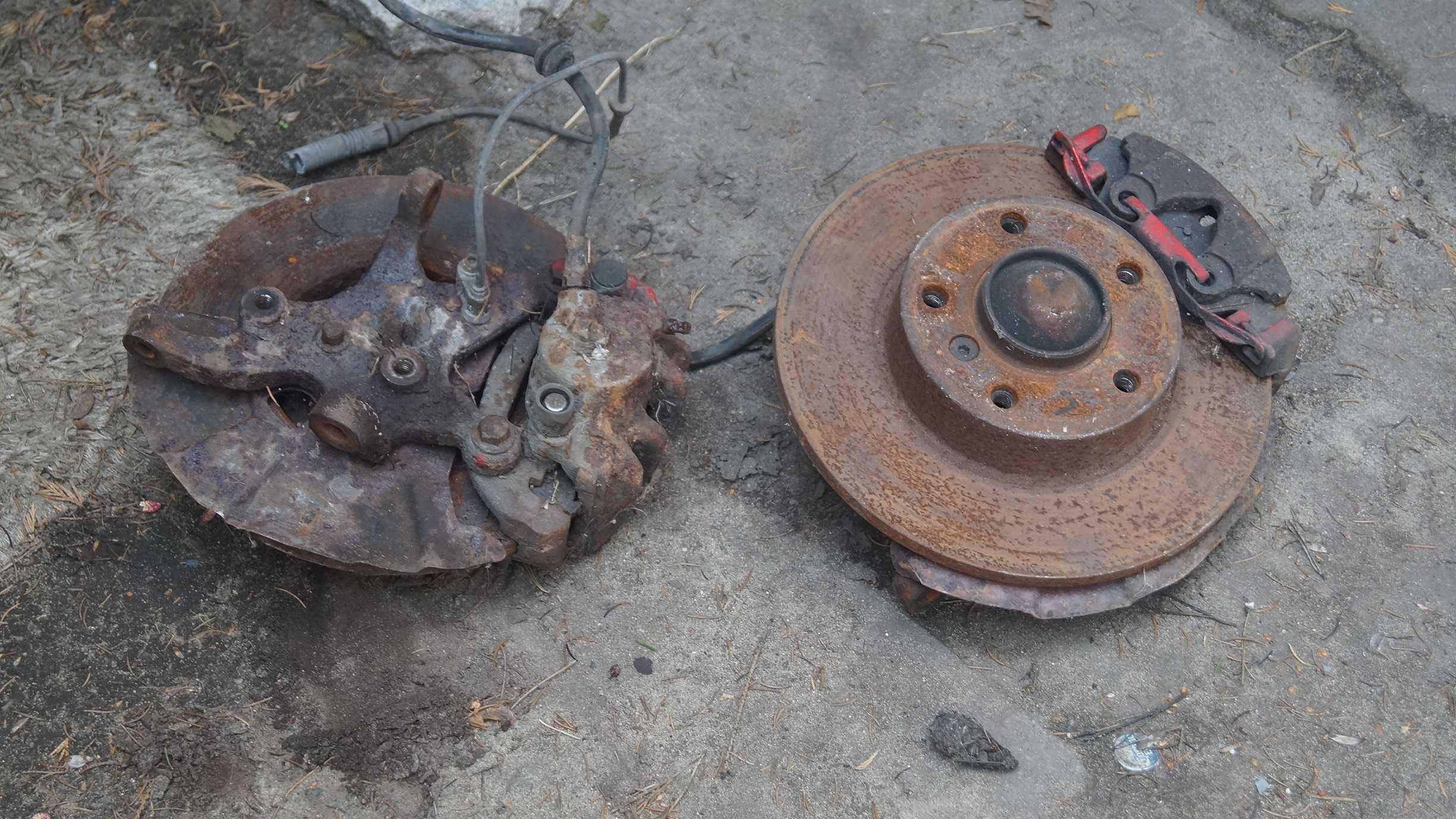 BMW E46 E36 tarcze hamulcowe z zaciskami oryginał super  komplet