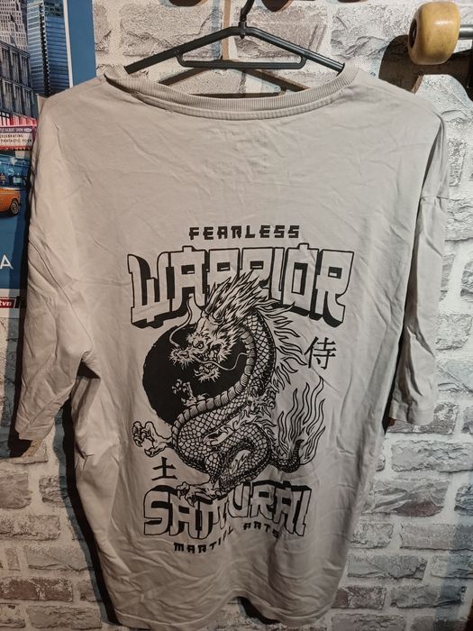 Koszulka z nadrukiem smoka