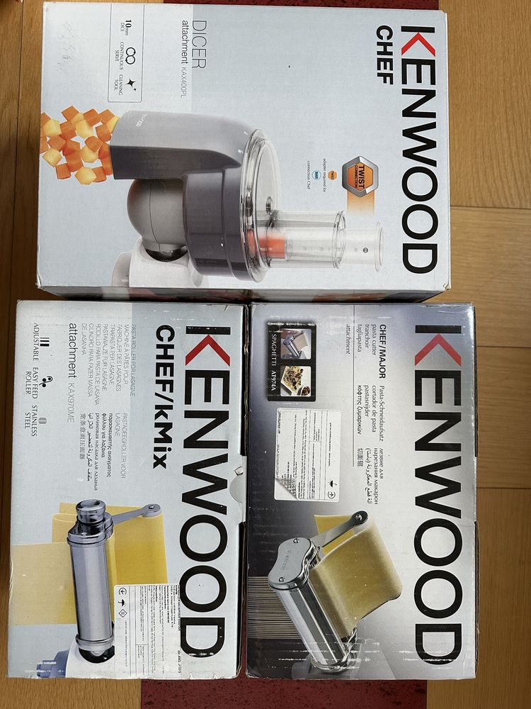 Кухонна машина Kenwood Chef