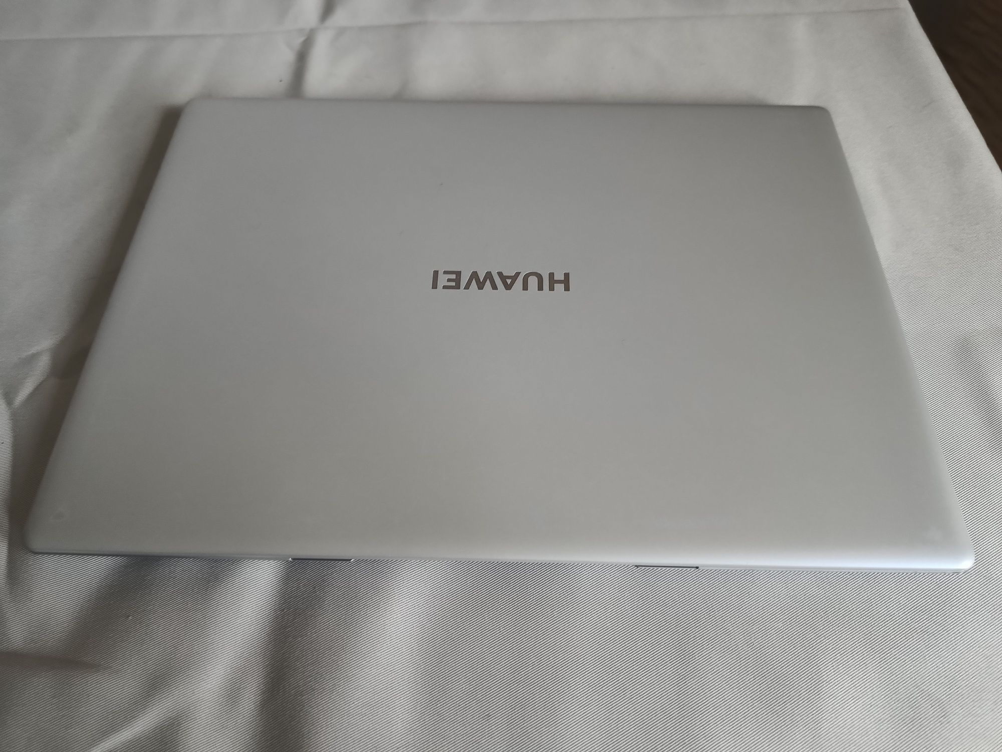 Huawei Matebook x 2020 i5 ,16 ram, dotyk 2 w 1, stan idealny