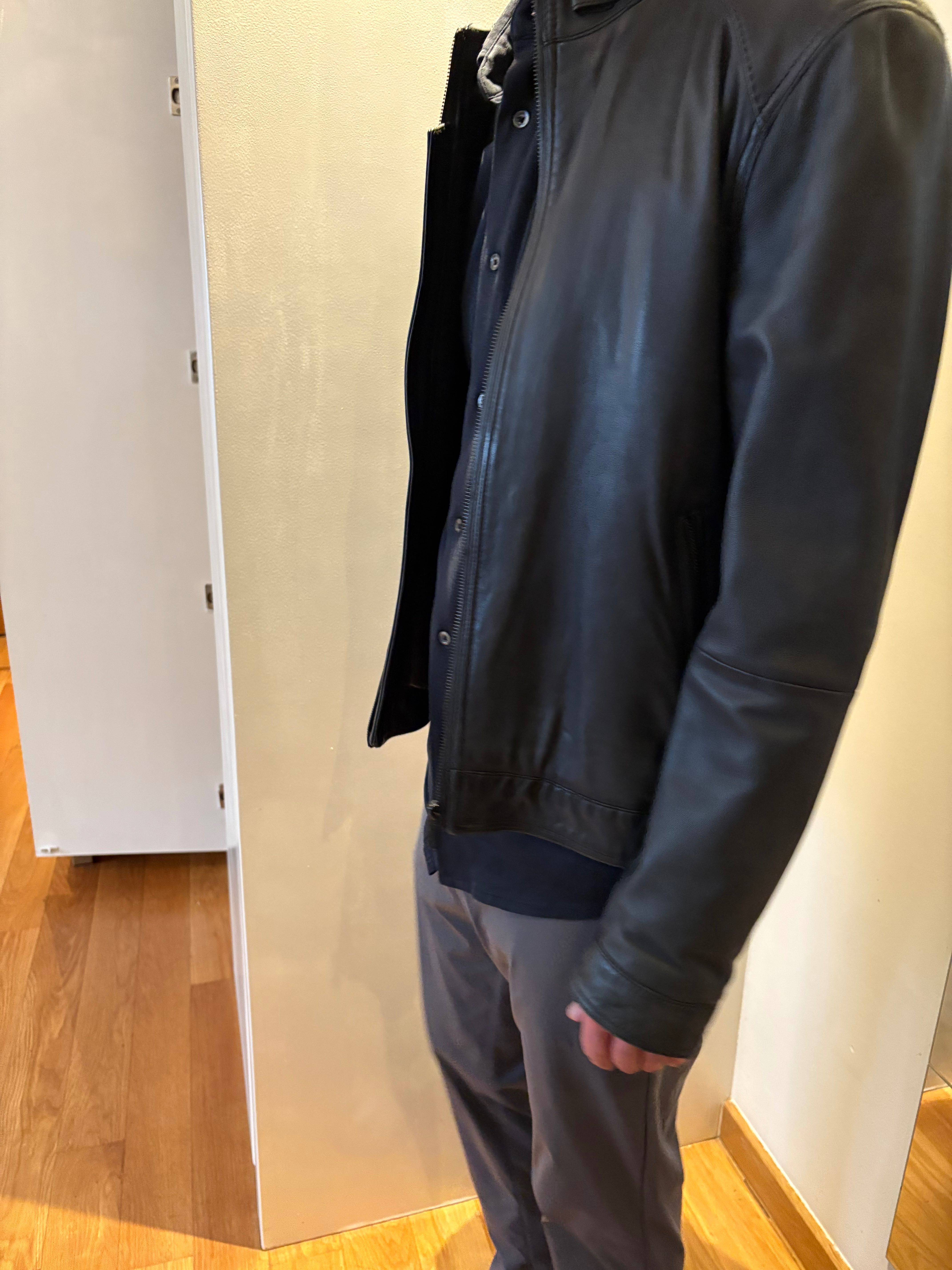 Blusão de pele / cabedal Massimo Dutti