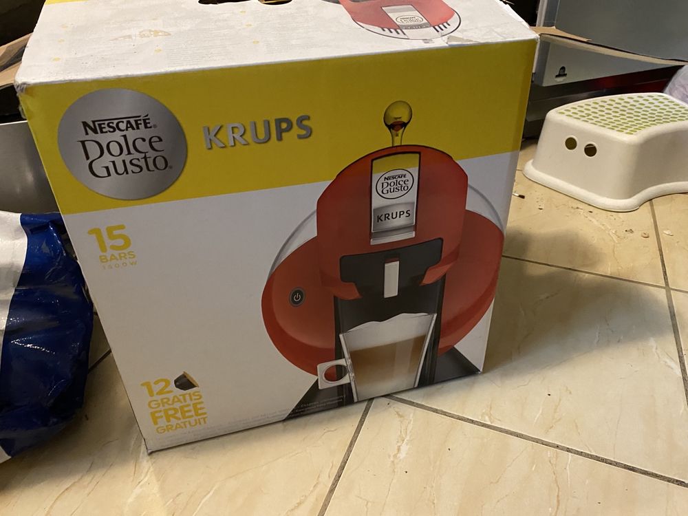 Dolce gusto ekspres do kawy nescafee