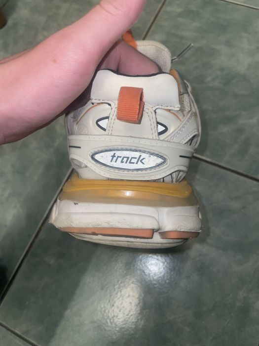 balenciaga track