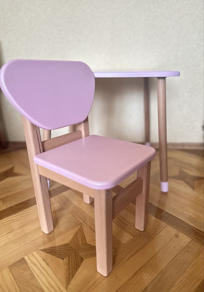 Дитячі стіл та стільчик