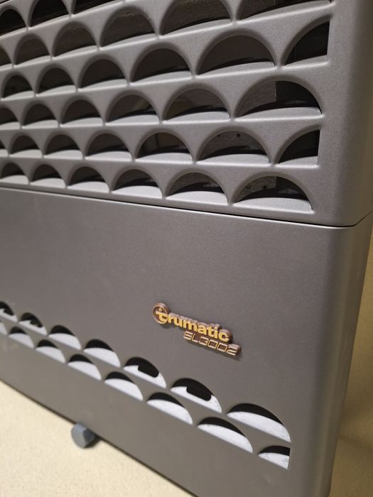 Truma Trumatic ! CZYTAJ OPIS ! SL3002 piecyk 30mbar  STAN WZOROWY !