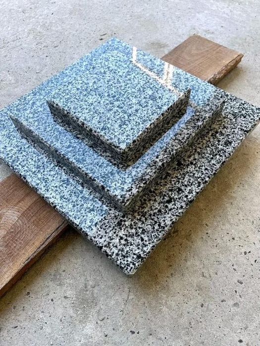 Вироби з Граніту різних форм. Та кольорів