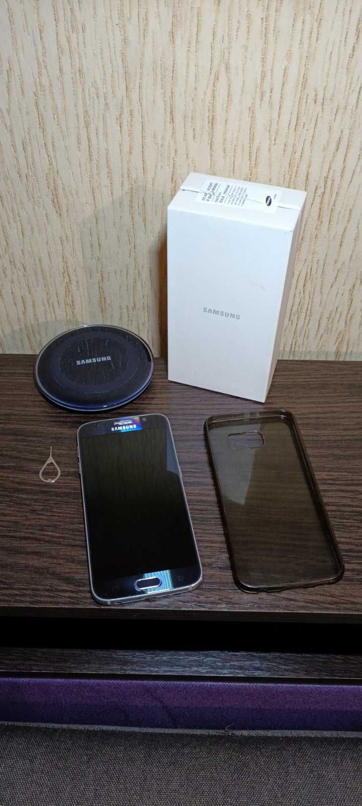 Смартфон Samsung Galaxy S6 DUOS G920FD 32GB + беспроводная зарядка