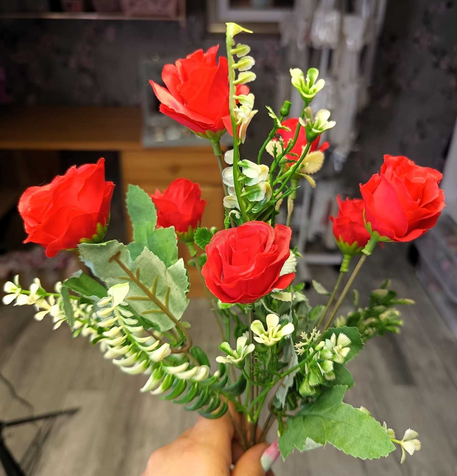 Bukiet kwiatów sztucznych róże czerwone