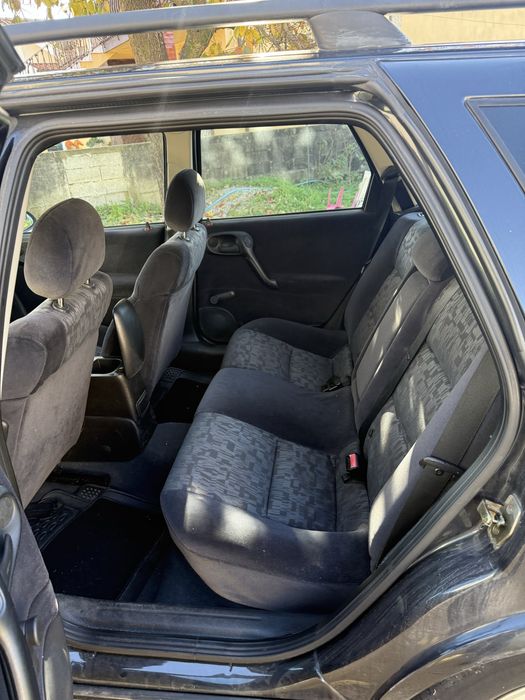 Opel astra em bom estado