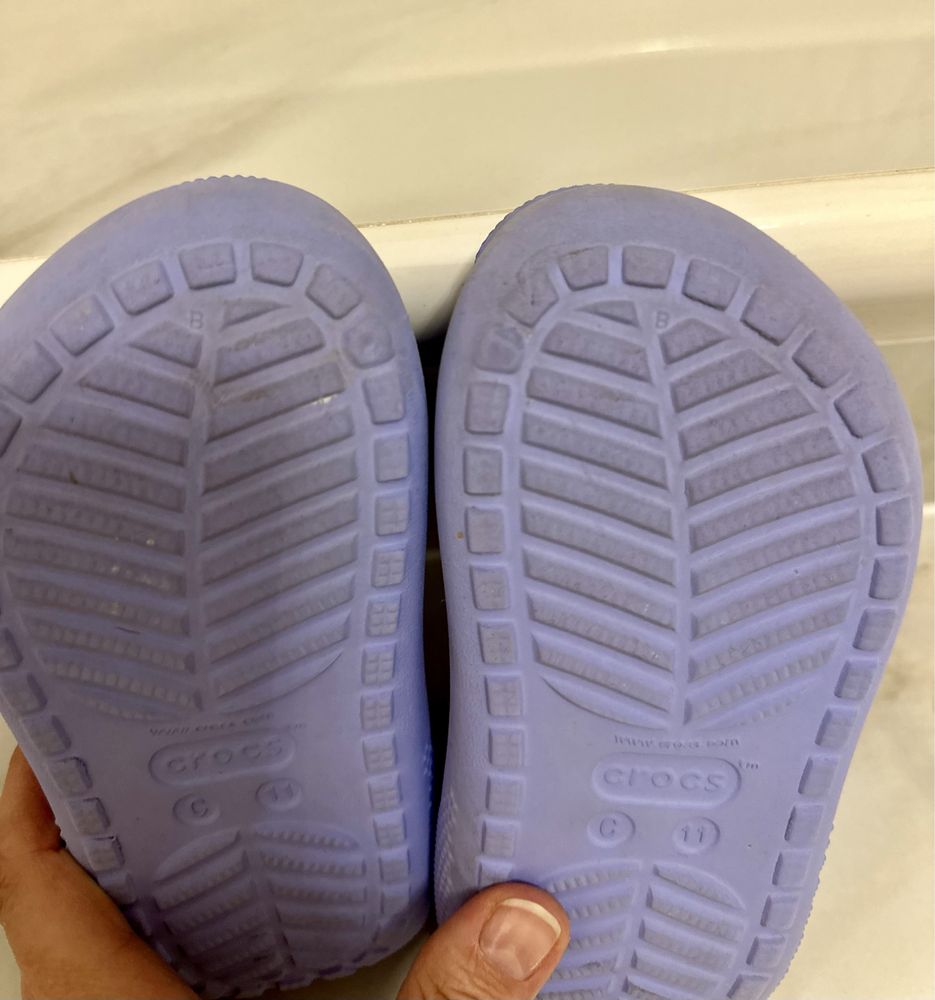 Дитячі crocs на платформі  розмір с11.