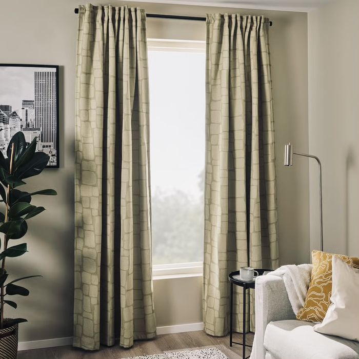 Ikea Lönnstävma zasłony zaciemniające, para, 145x300 cm, jasnooliwkowy