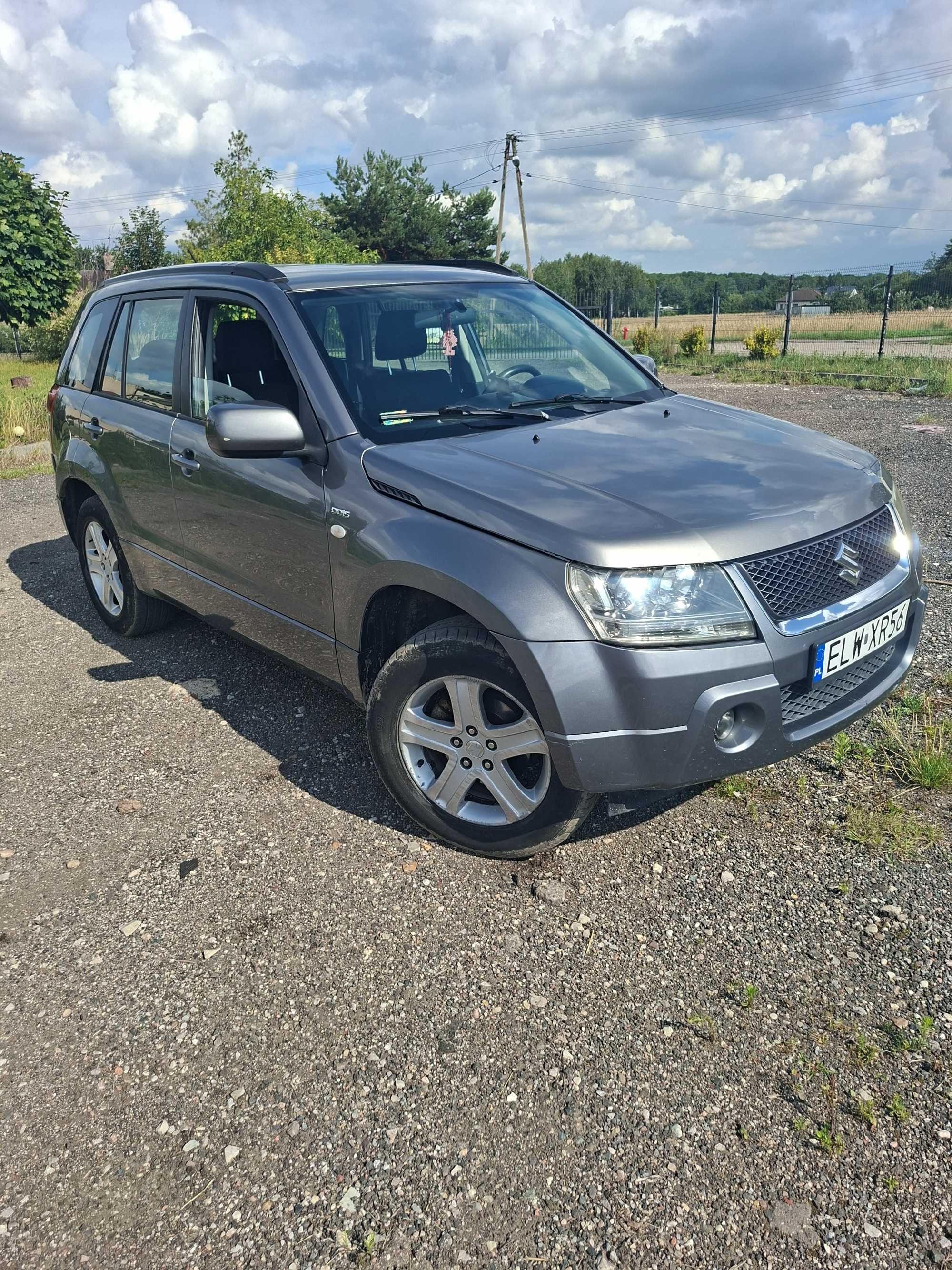 SUZUKI Grand Vitara
