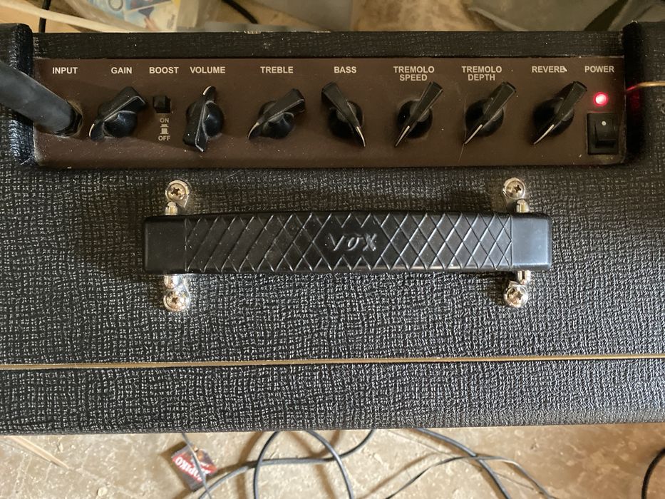Wzmacniacz Vox pathfinder 15R
