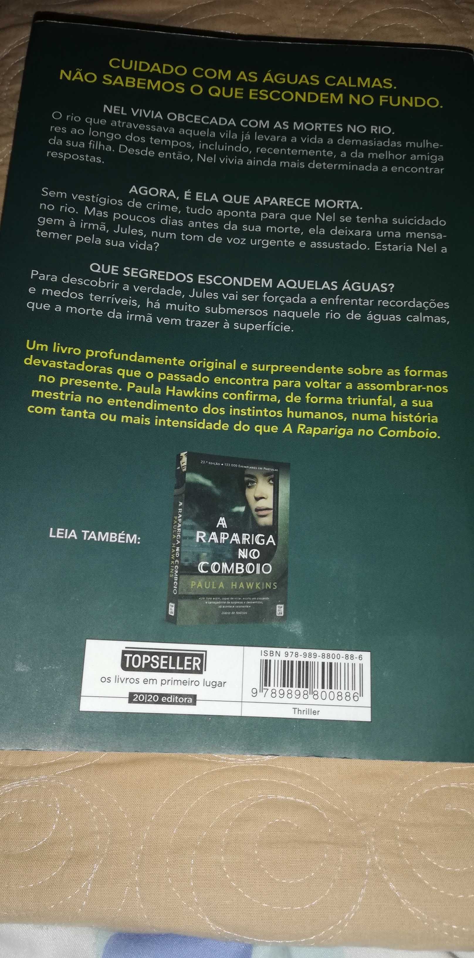 Escrito na água. Paula Hawkins