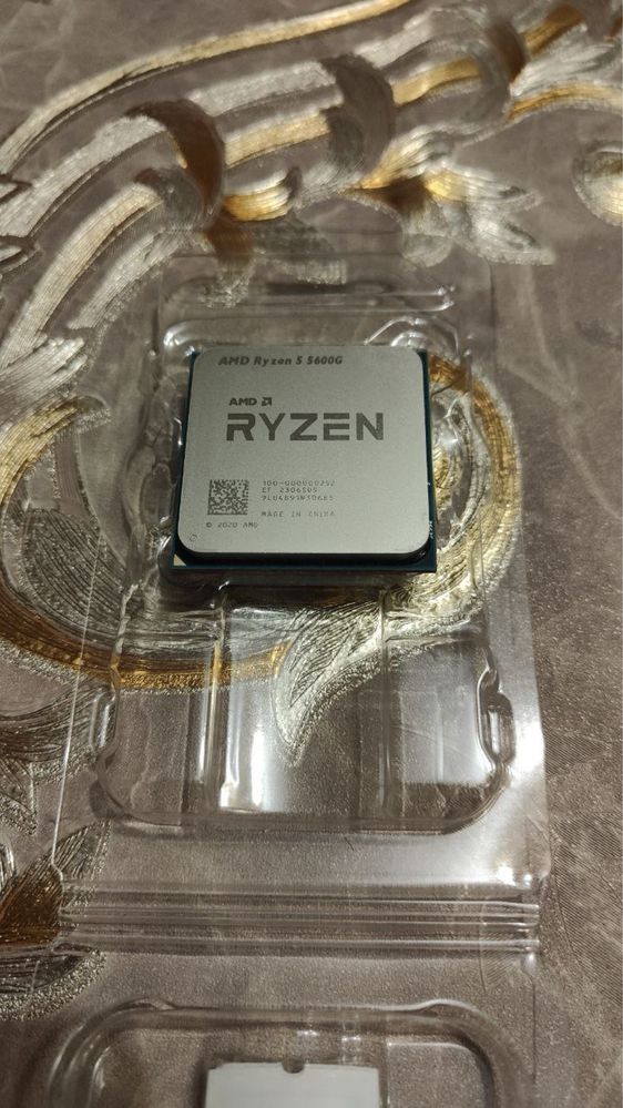 Процесор AMD Ryzen 5 5600G 3.9 GHz / 16 MB