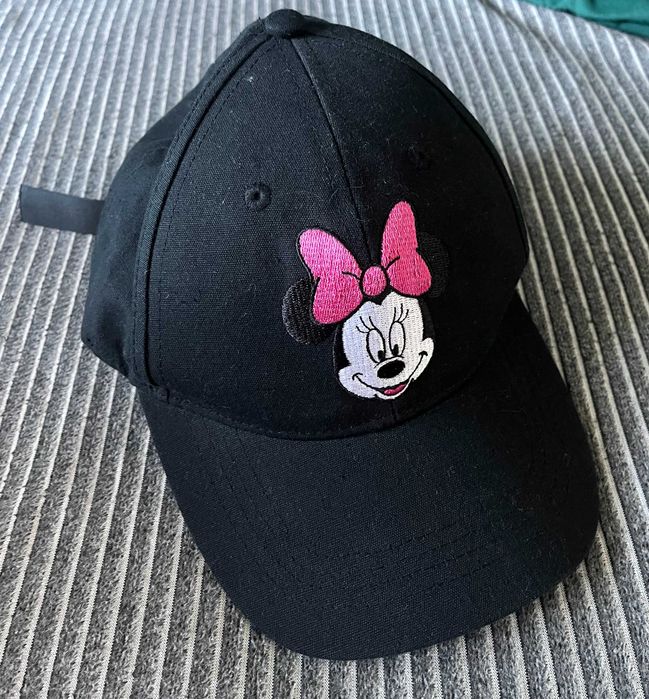 Czarna czapka z daszkiem Myszka Minnie Sinsay