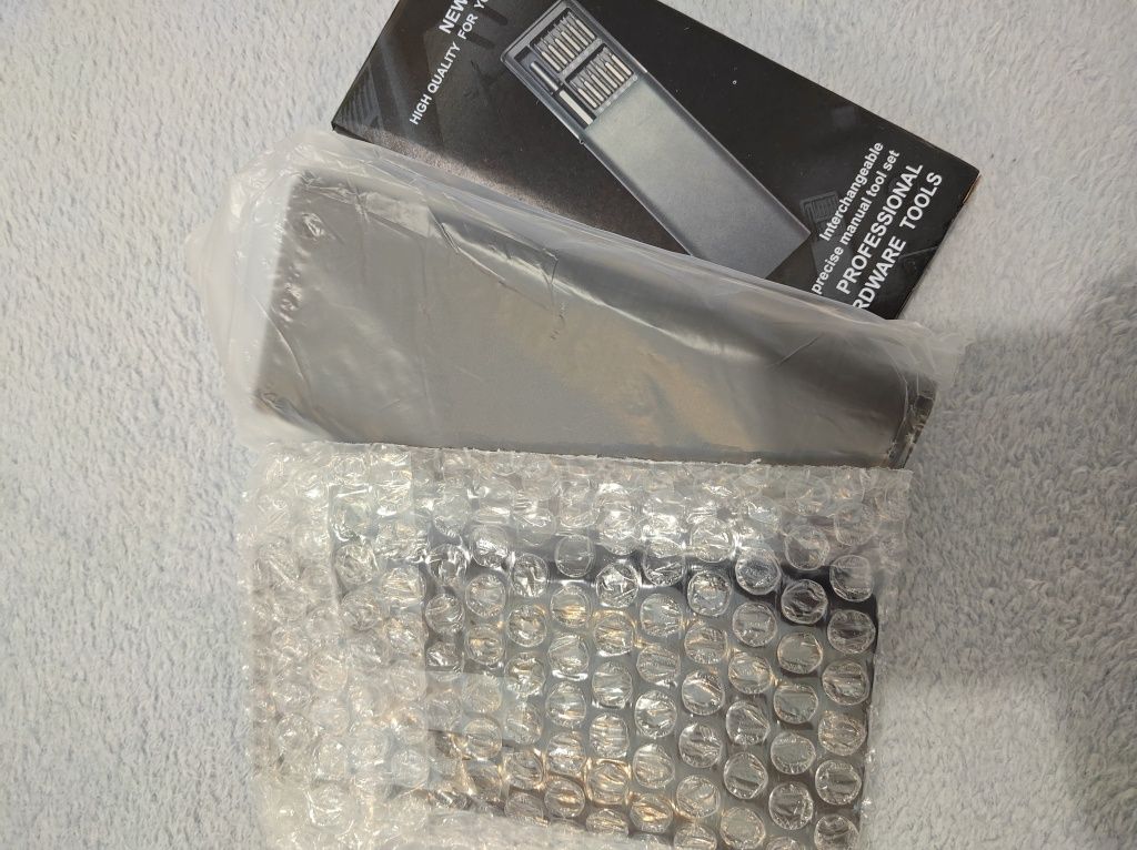 Kit de chaves 25 in 1 - Aço inoxidável e magnético