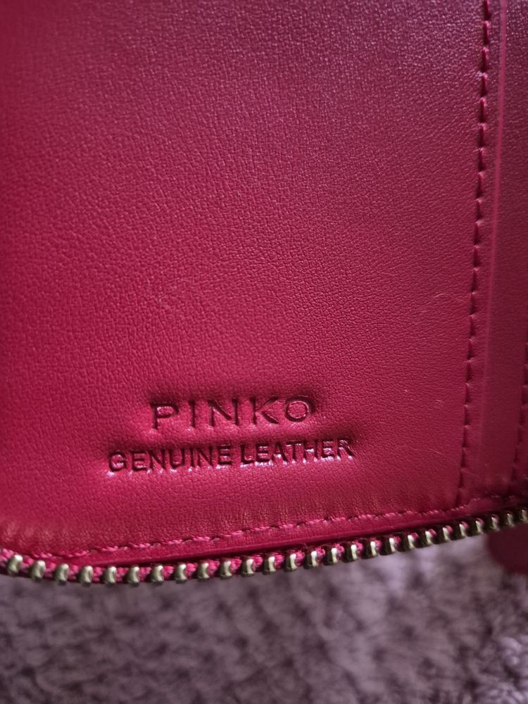 Czerwony portfelik Pinko