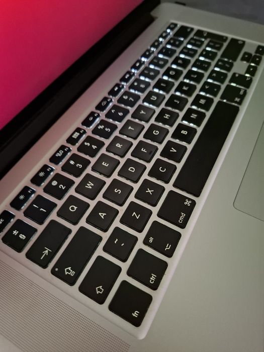 MacBook pro 2014 (wybrzuszona bateria)