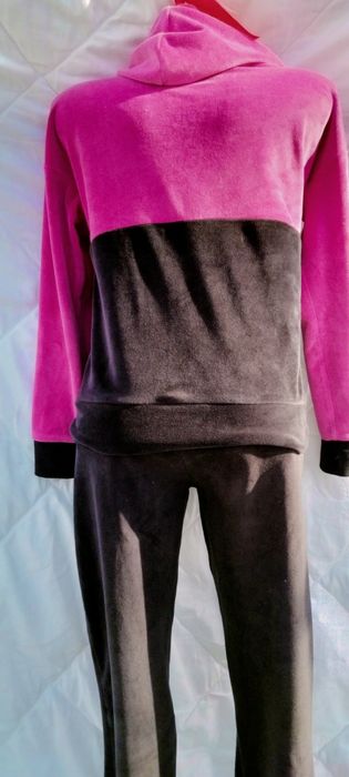 Спортивний костюм на дівчинку