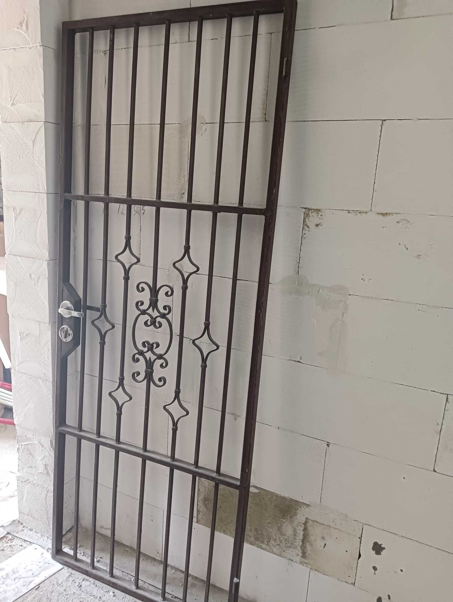 Zestaw drzwi plus płotki