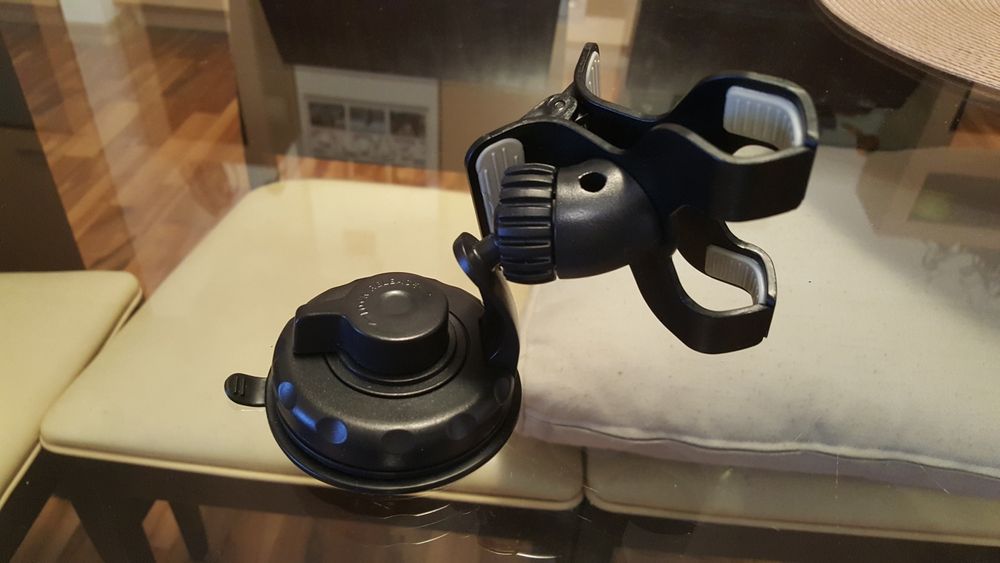 Uchwyt samochodowy do tełefonu. Nowy.