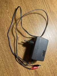 Автоматическое зарядное устройство для свинцовых аккумуляторов 12В