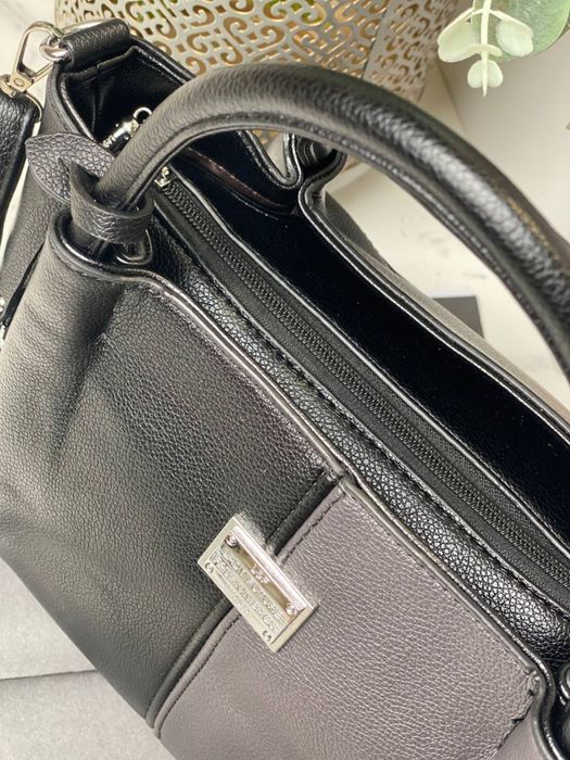 Сумка жіноча велика