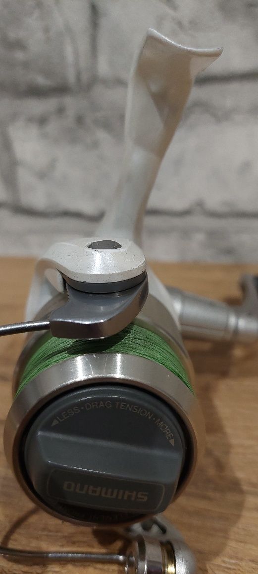 Kołowrotek shimano Stradic FG 2000