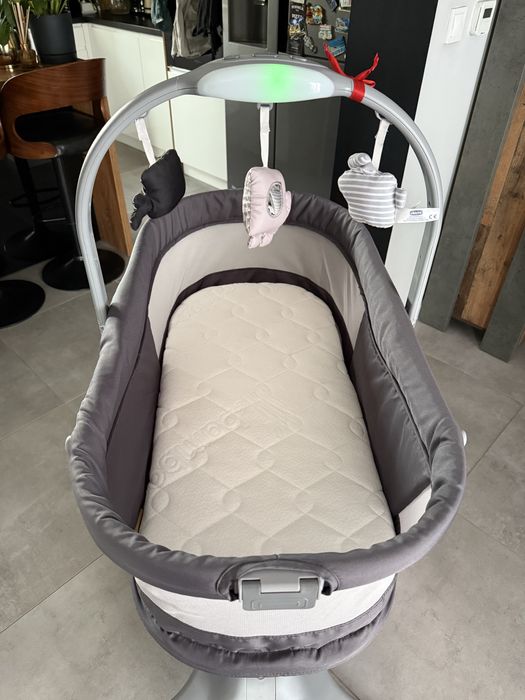 Łóżeczko Chicco Baby Hug 4in1 leżaczek Jak nowy +Dodatki
