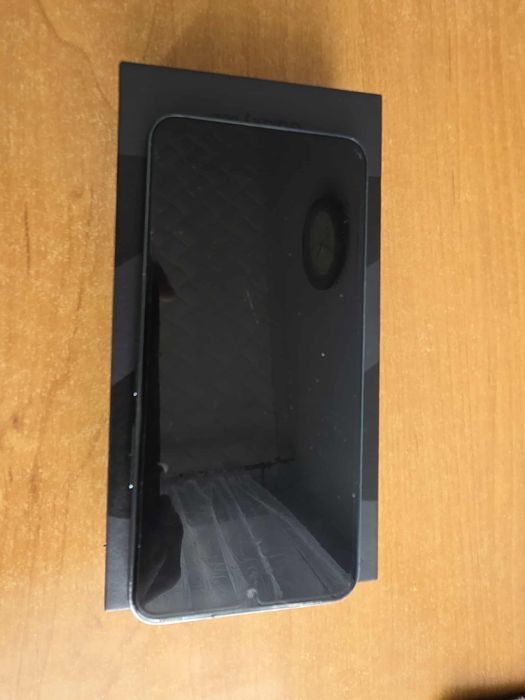 Smartfon SAMSUNG Galaxy S24