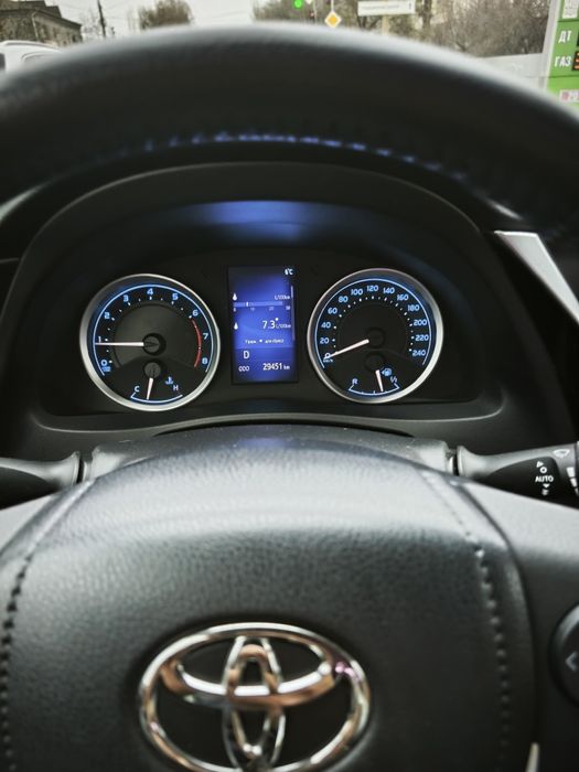 Продам Тойоту Королла