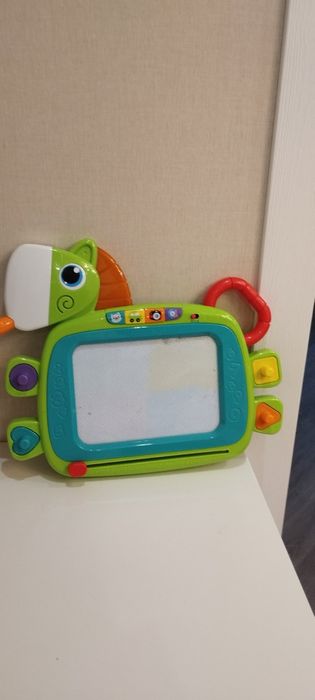 Продам конструктор бизиборд  сортер толокар Smoby Kiddieland Chicco