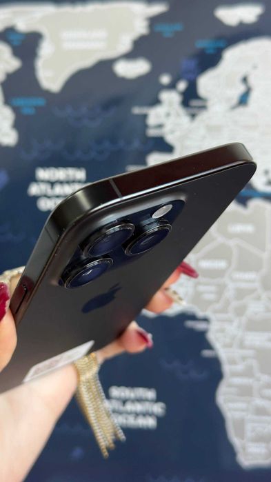 Apple Iphone 16 Pro 256Gb Black Titanium Neverlock