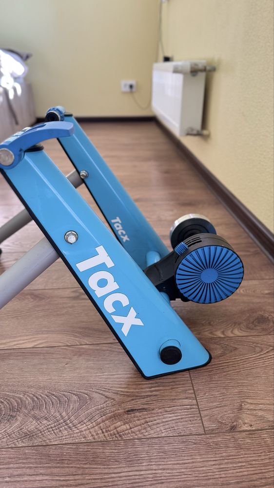 Велотренажер Tacx Boost Trainer | велостанок