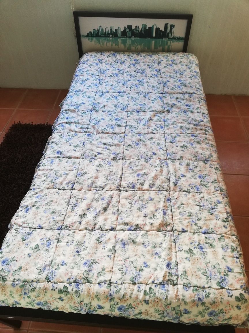 Cama de solteiro