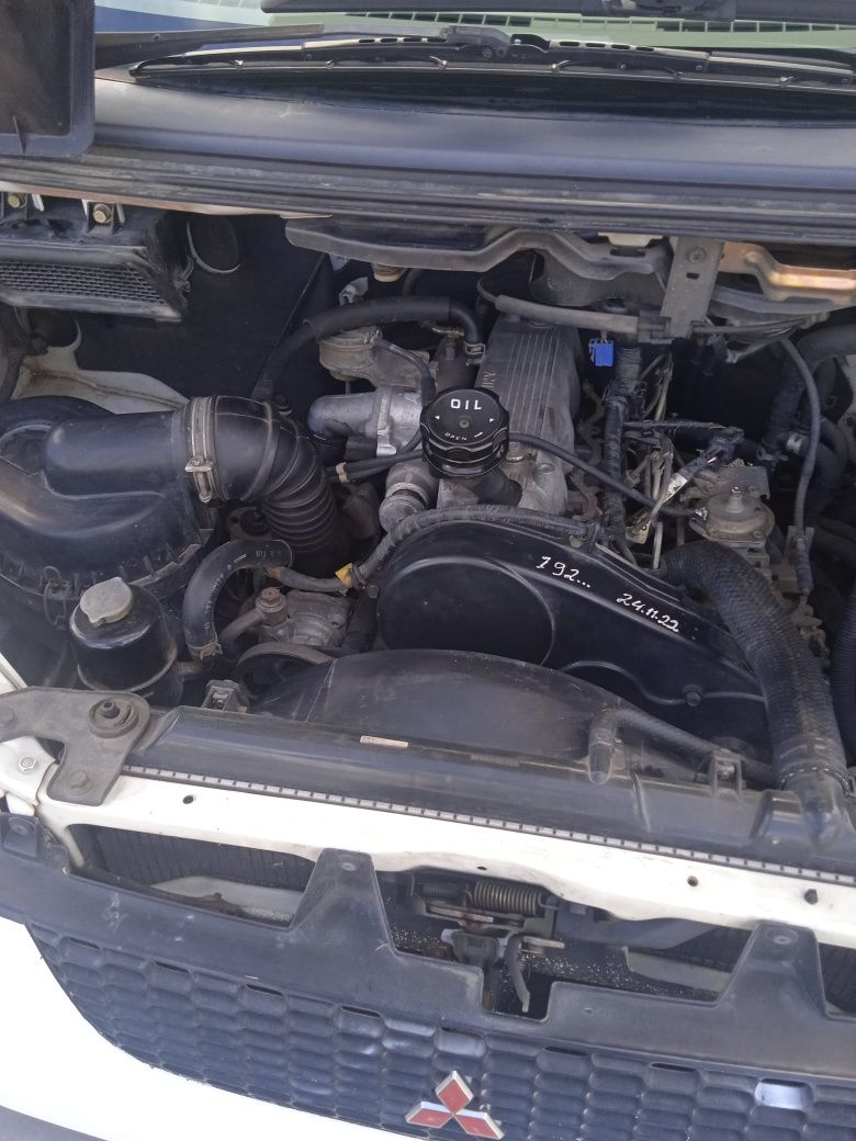 Carrinha Mitsubishi L400