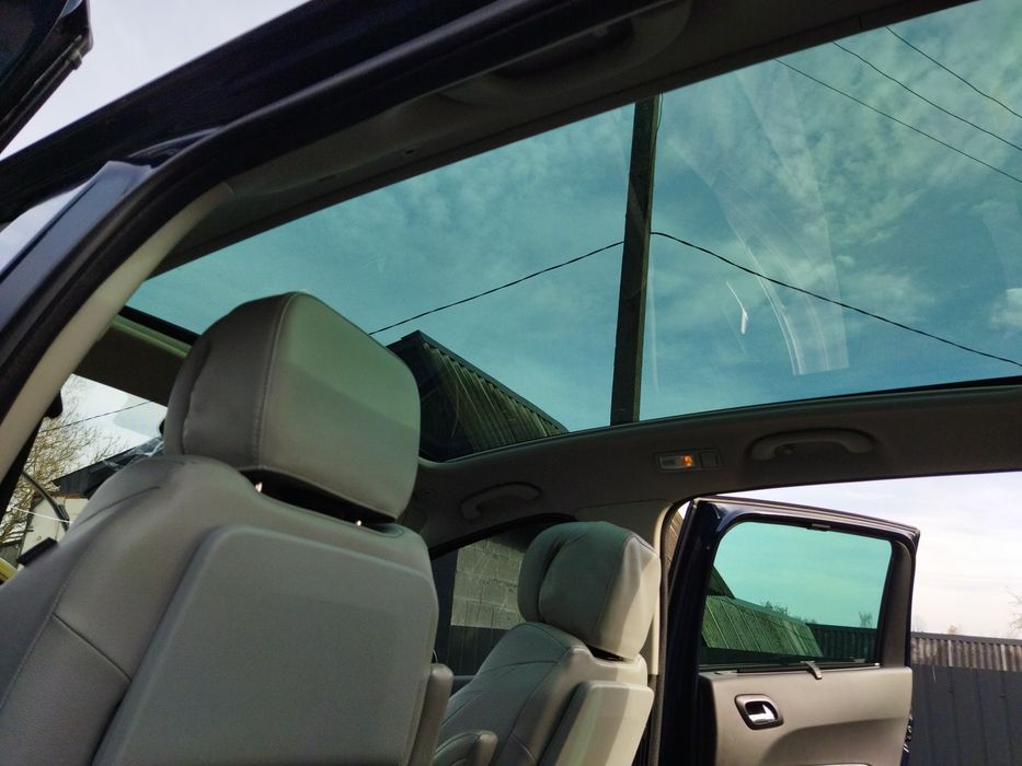 Продам авто Пежо 5008