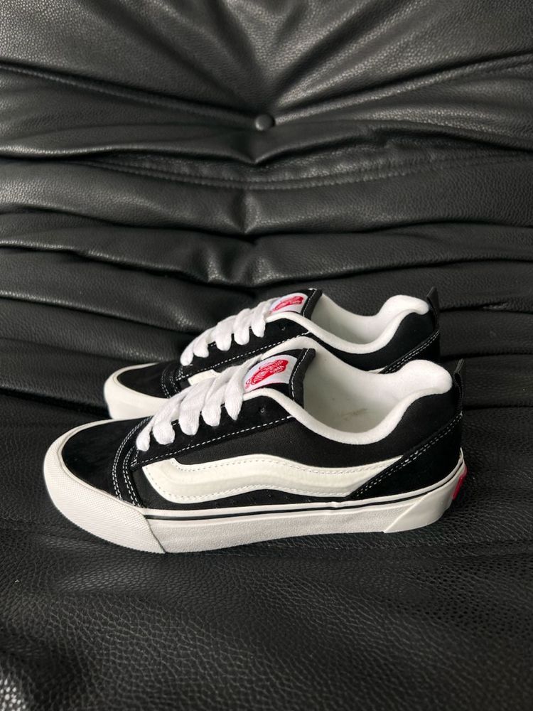 Новинка) Vans Knu Skool Black/White