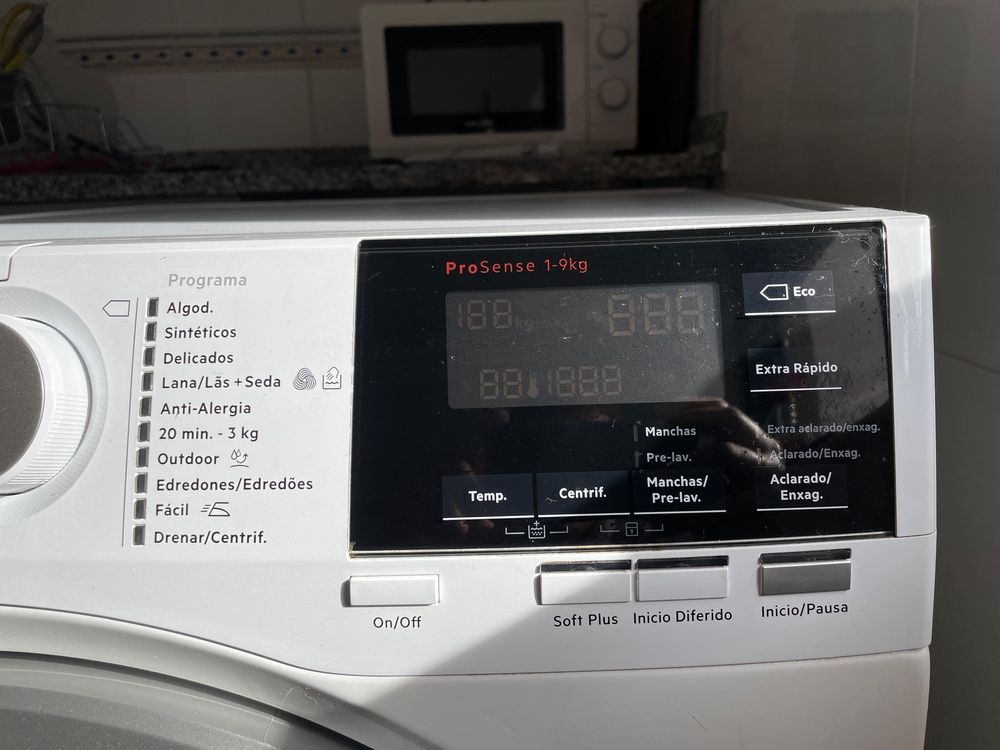 Maquina de lavar roupa AEG 9kg