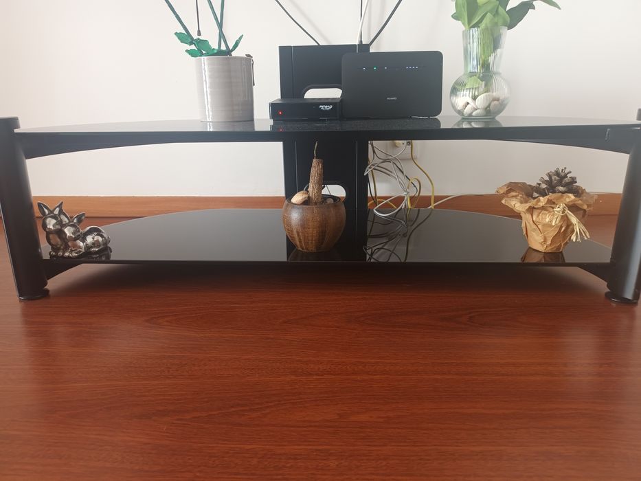 Móvel de TV em vidro